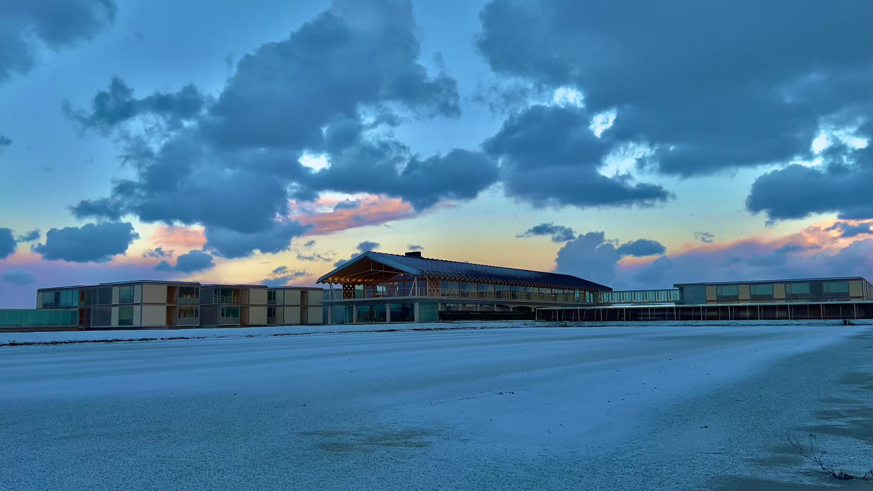 山形 - Yuji Uehara